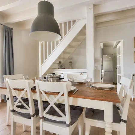 Charmante Maison Avec Piscine A