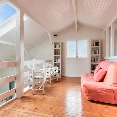 Charmante Maison Avec Piscine A בית נופש
